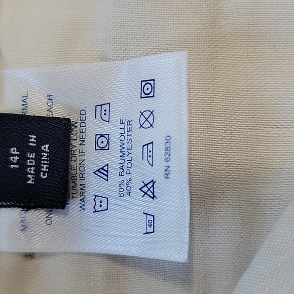 Lands' End Size 14P Khaki Shorts, 9" Inseam, Excellent Condition - Picture 11 of 11